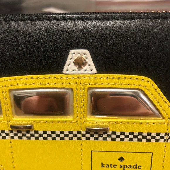 Kate Spade NYC taxi wallet - Picture 3 of 8
